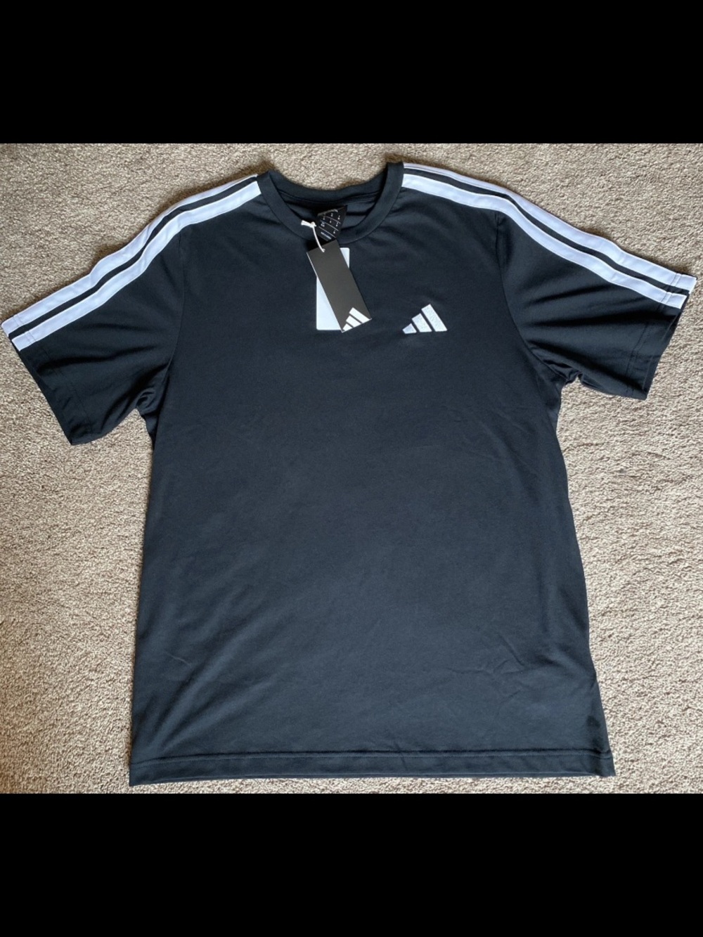 NWT Men’s Adidas Black Short Sleeve Tee with White Stripes.Size Medium